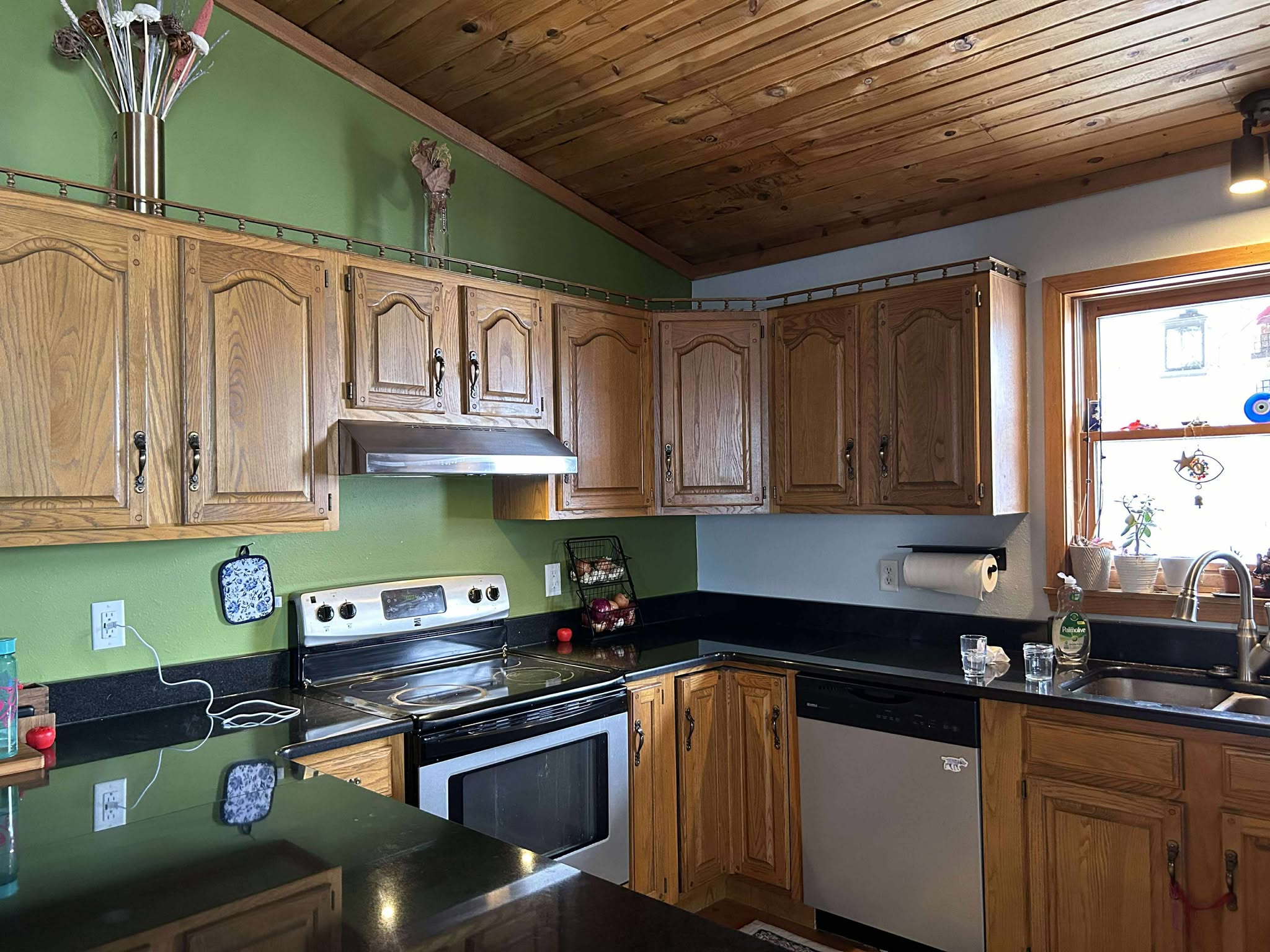 Kitchen Wall Refinishing